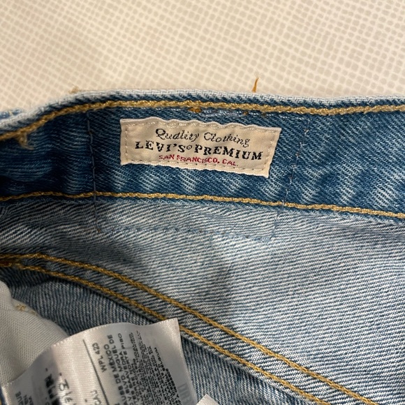 levi denim shorts - Picture 4 of 4